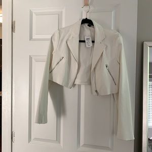 Windsor’s white cropped jean jacket